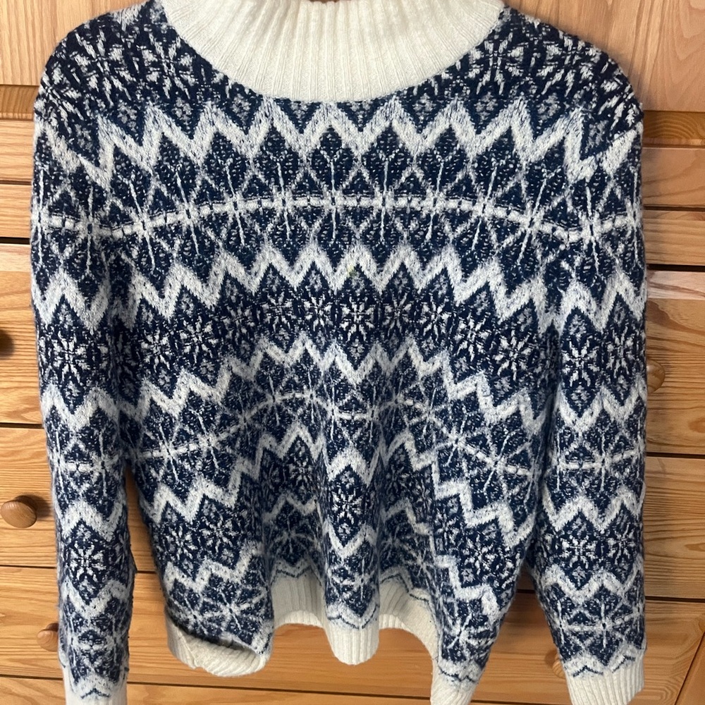 Talbots Navy and White Nordic Patterned Women's Ski Sweater